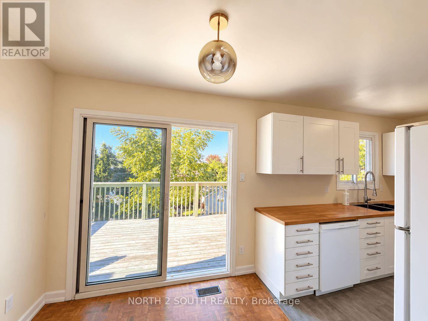 Upper Level - 242 Jeanne Street, Midland, Ontario  L4R 2J3 - Photo 7 - S13827808