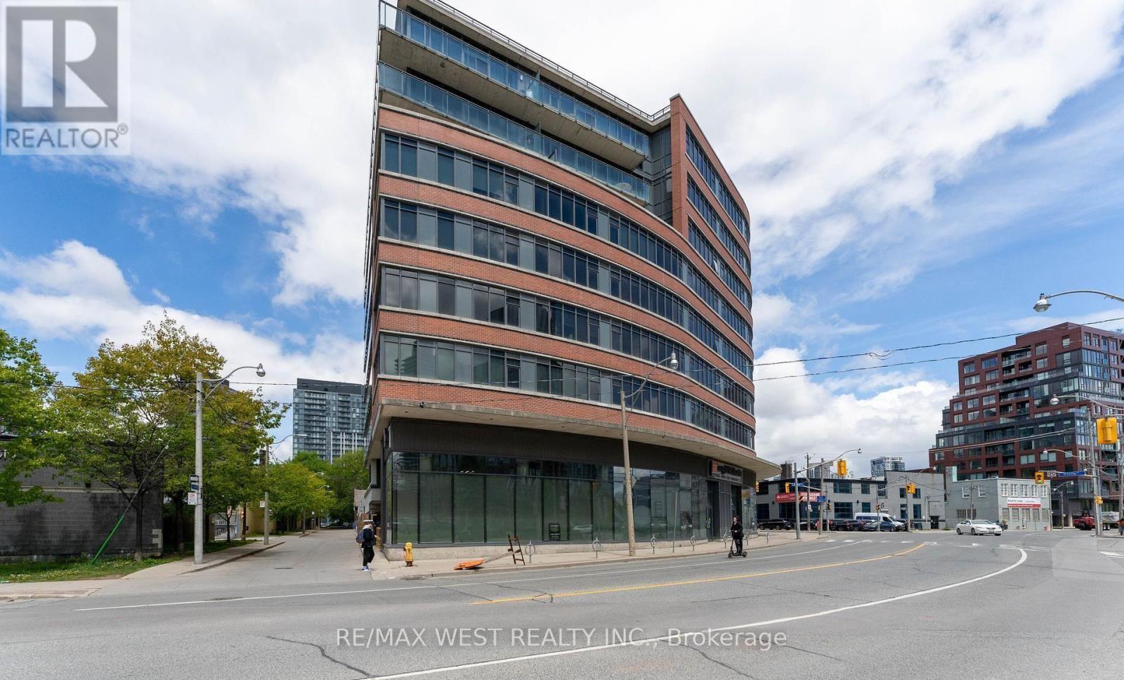303 - 90 Trinity Street, Toronto, Ontario  M5A 0E4 - Photo 2 - C13825360