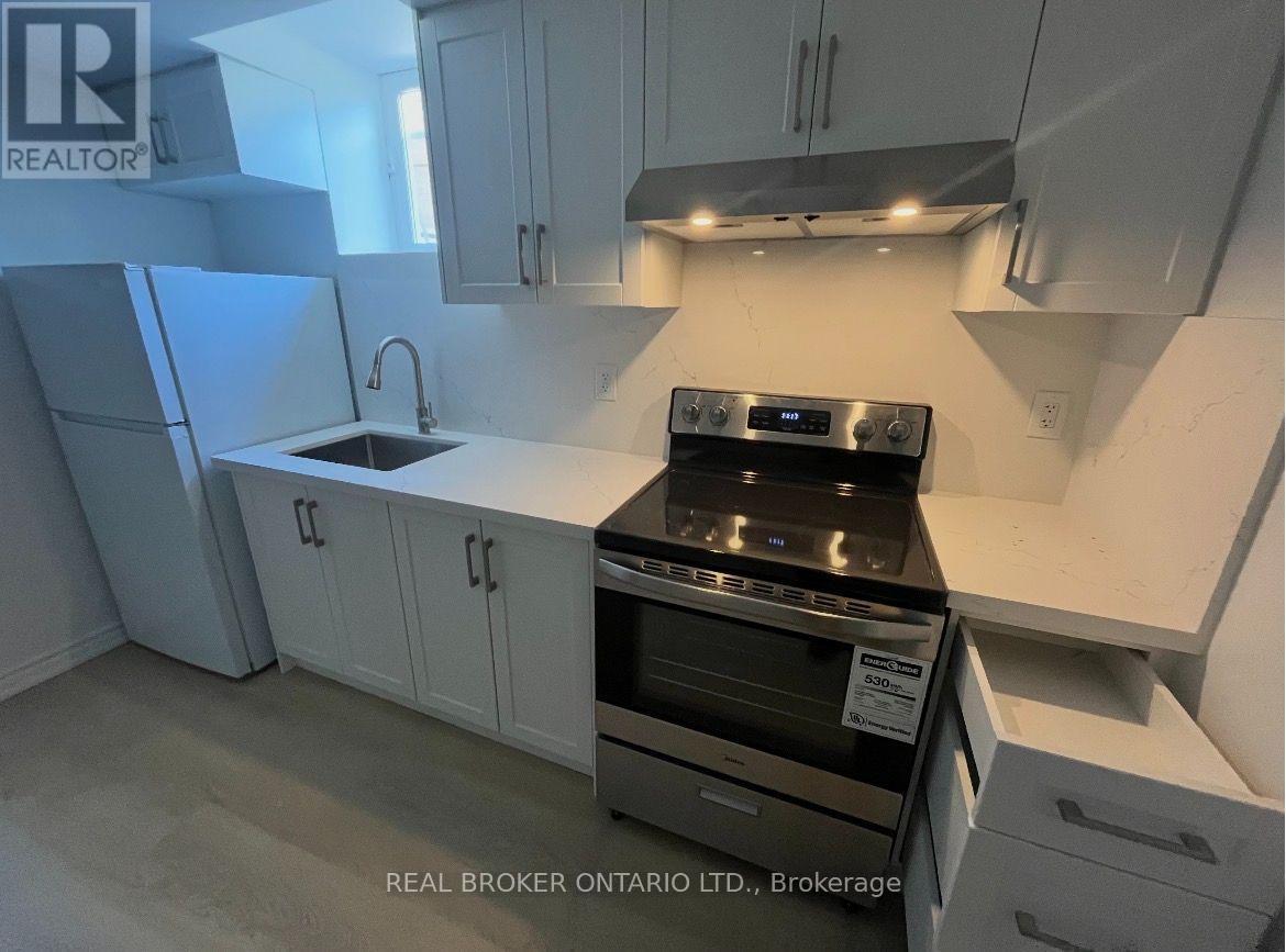 54 Tiffany Crescent, Markham, Ontario  L3R 3V1 - Photo 4 - N13552762