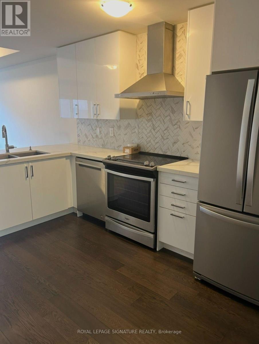 72 William Duncan Road, Toronto, Ontario  M3K 0C5 - Photo 4 - W13827590
