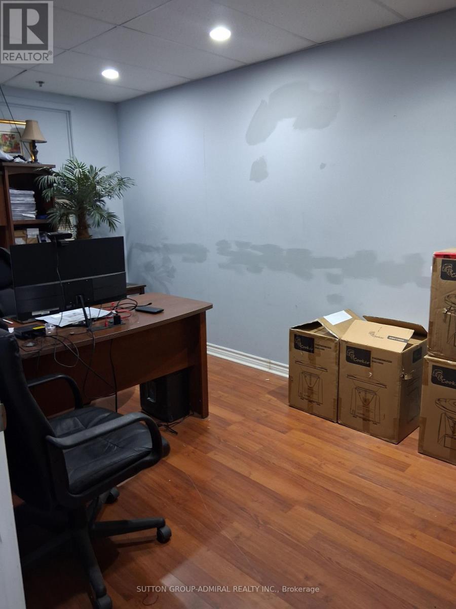 8 - 2355 Derry Road E, Mississauga, Ontario  L5S 1V6 - Photo 28 - W13827608