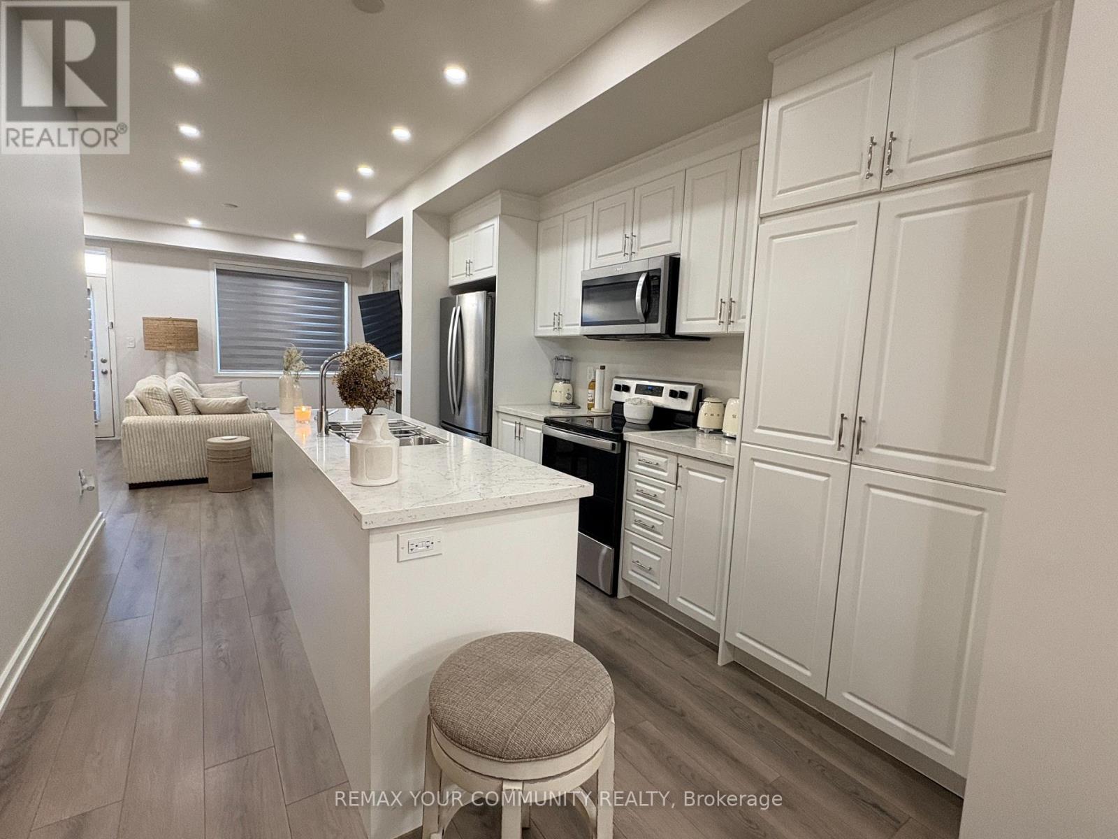 22 Lambert Lane, Caledon, Ontario L7E 2E1 - Photo 10 - W13827614