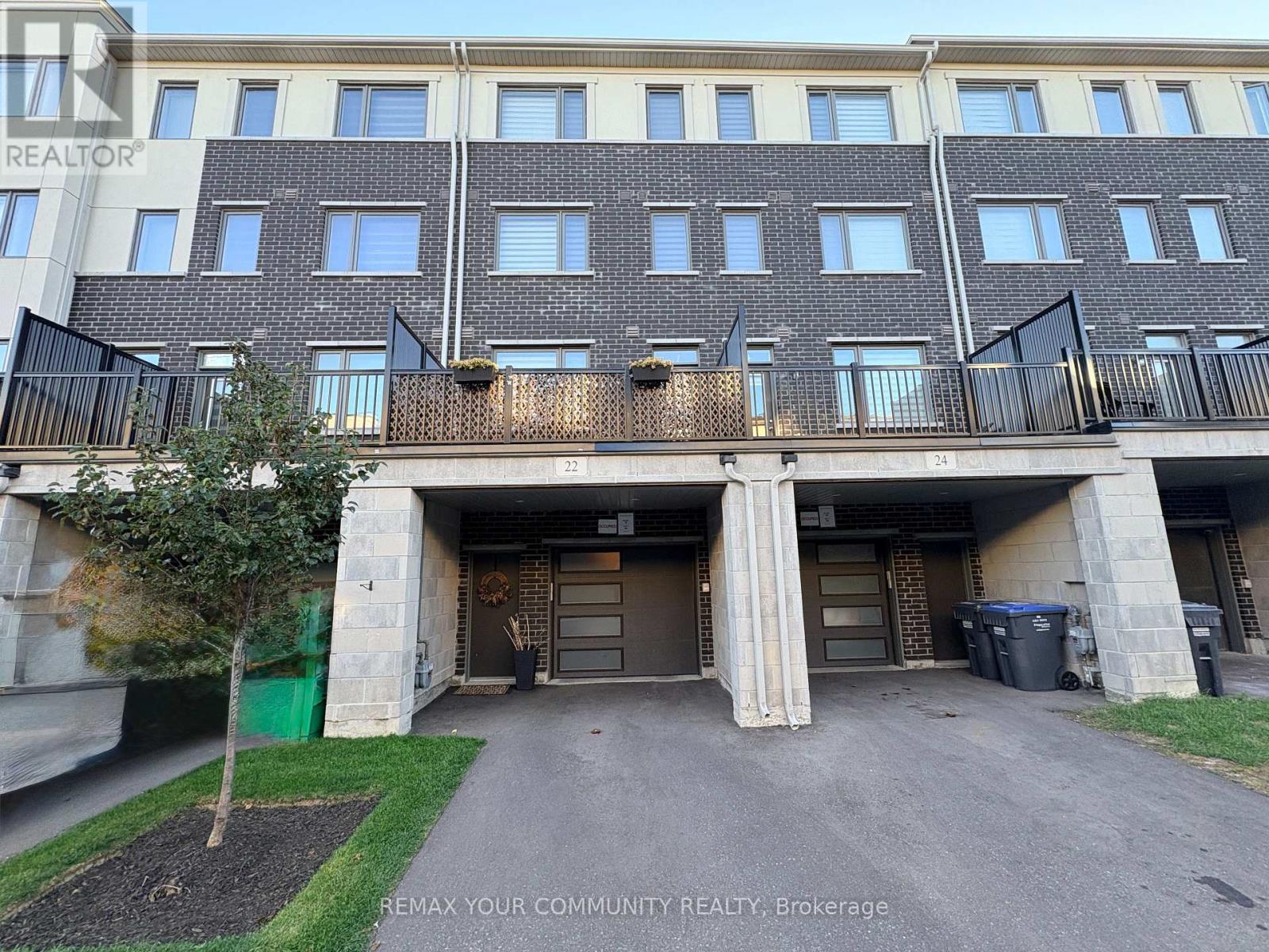 22 Lambert Lane, Caledon, Ontario L7E 2E1 - Photo 2 - W13827614