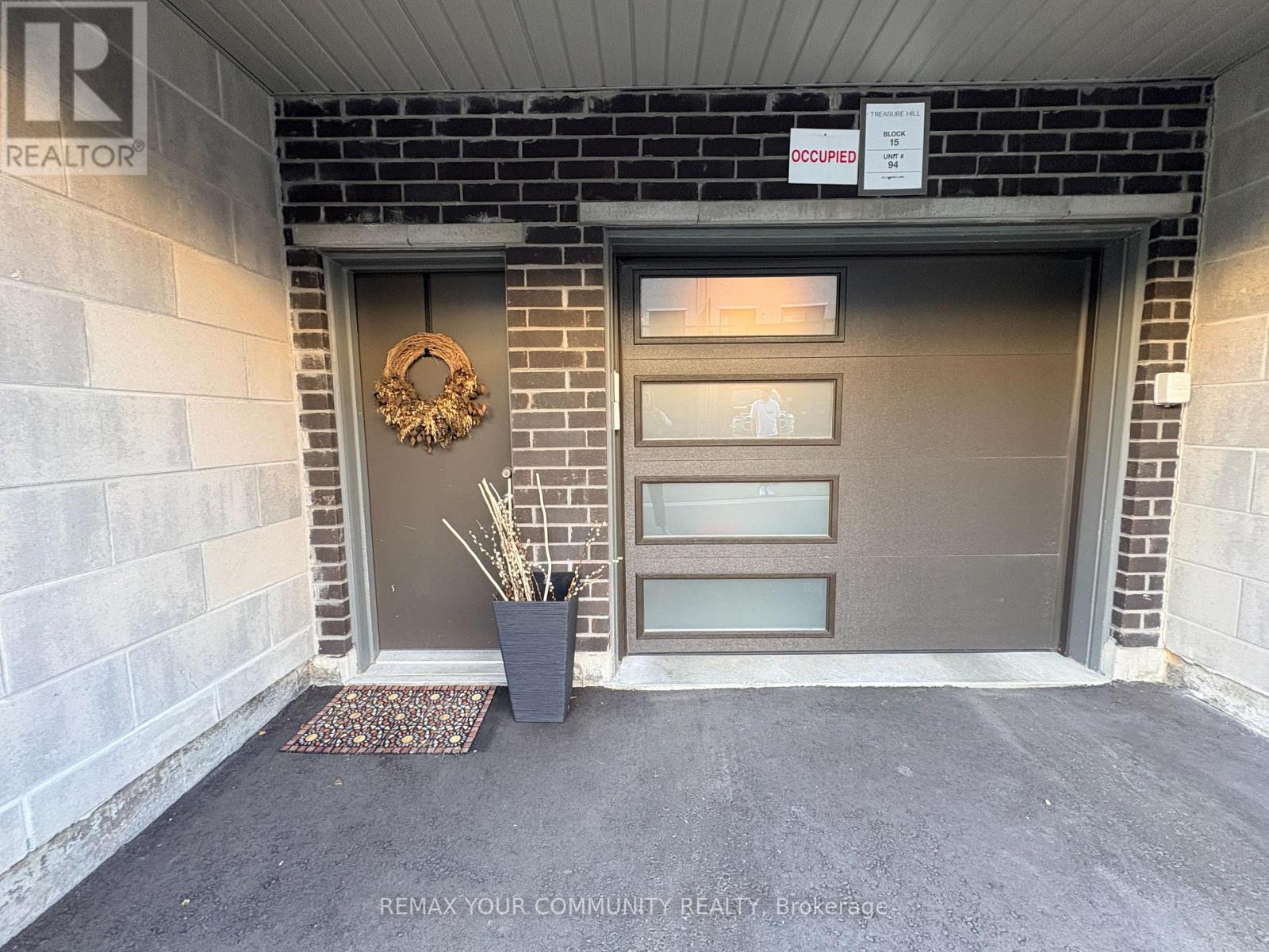 22 Lambert Lane, Caledon, Ontario L7E 2E1 - Photo 3 - W13827614