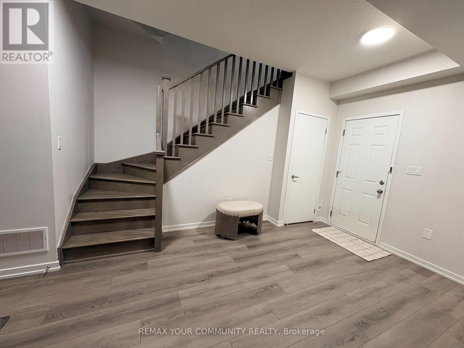 22 Lambert Lane, Caledon, Ontario L7E 2E1 - Photo 5 - W13827614