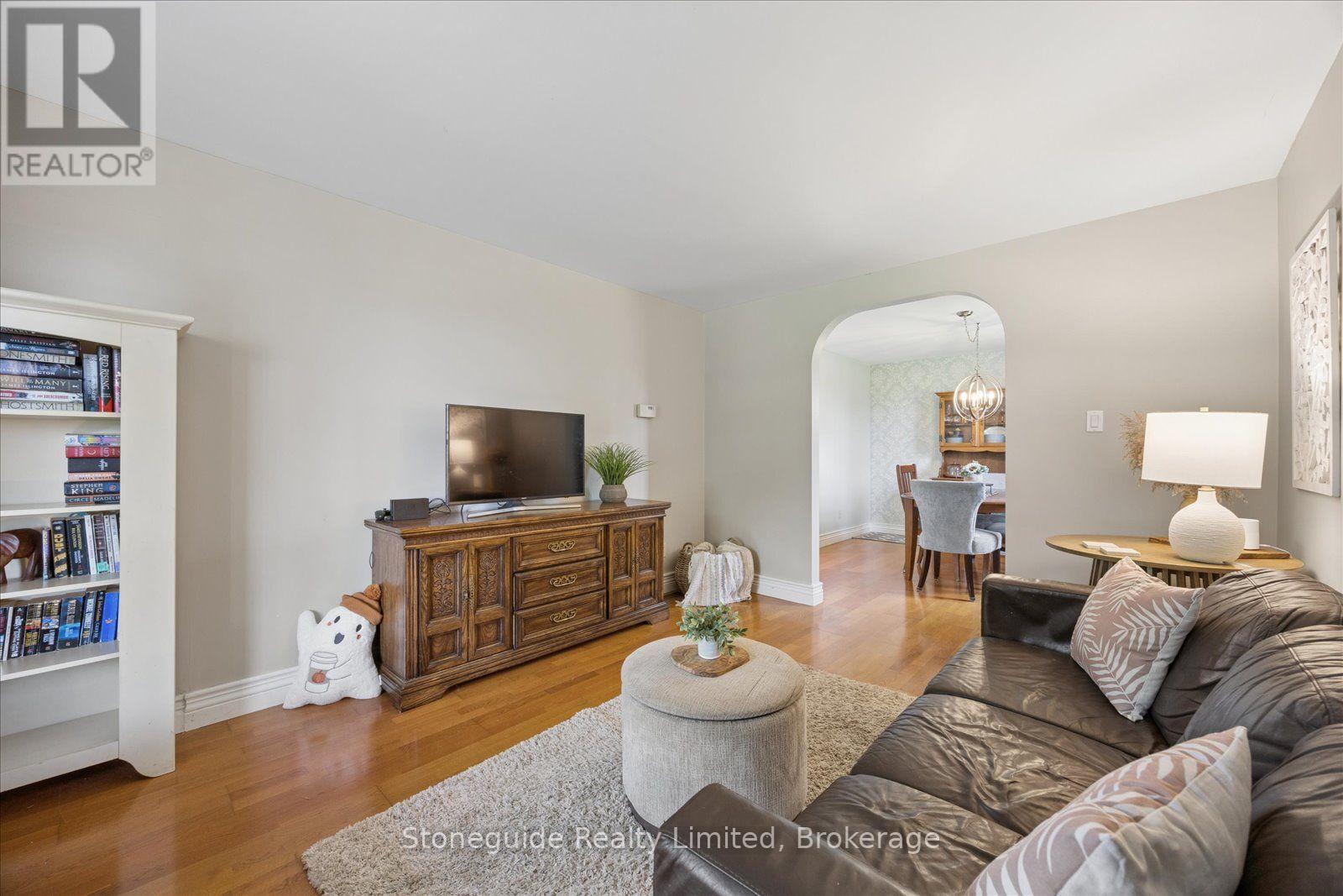 1611 Parkhill Road W, Cavan Monaghan, Ontario  K9J 0E5 - Photo 15 - X13764512