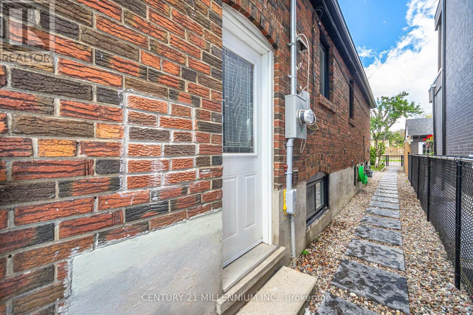 1781 Keele Street, Toronto, Ontario  M6M 3X2 - Photo 23 - W13827676