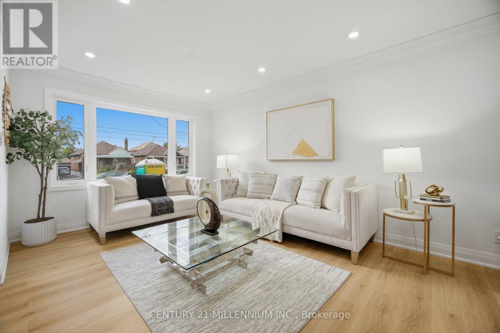 1781 Keele Street, Toronto, Ontario  M6M 3X2 - Photo 4 - W13827676