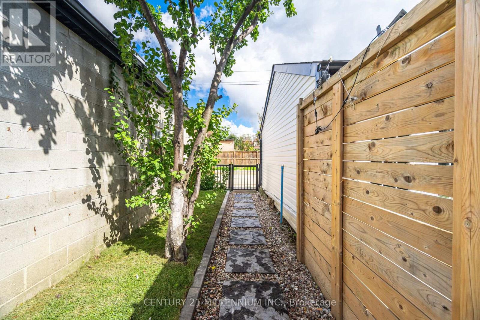 1781 Keele Street, Toronto, Ontario  M6M 3X2 - Photo 45 - W13827676