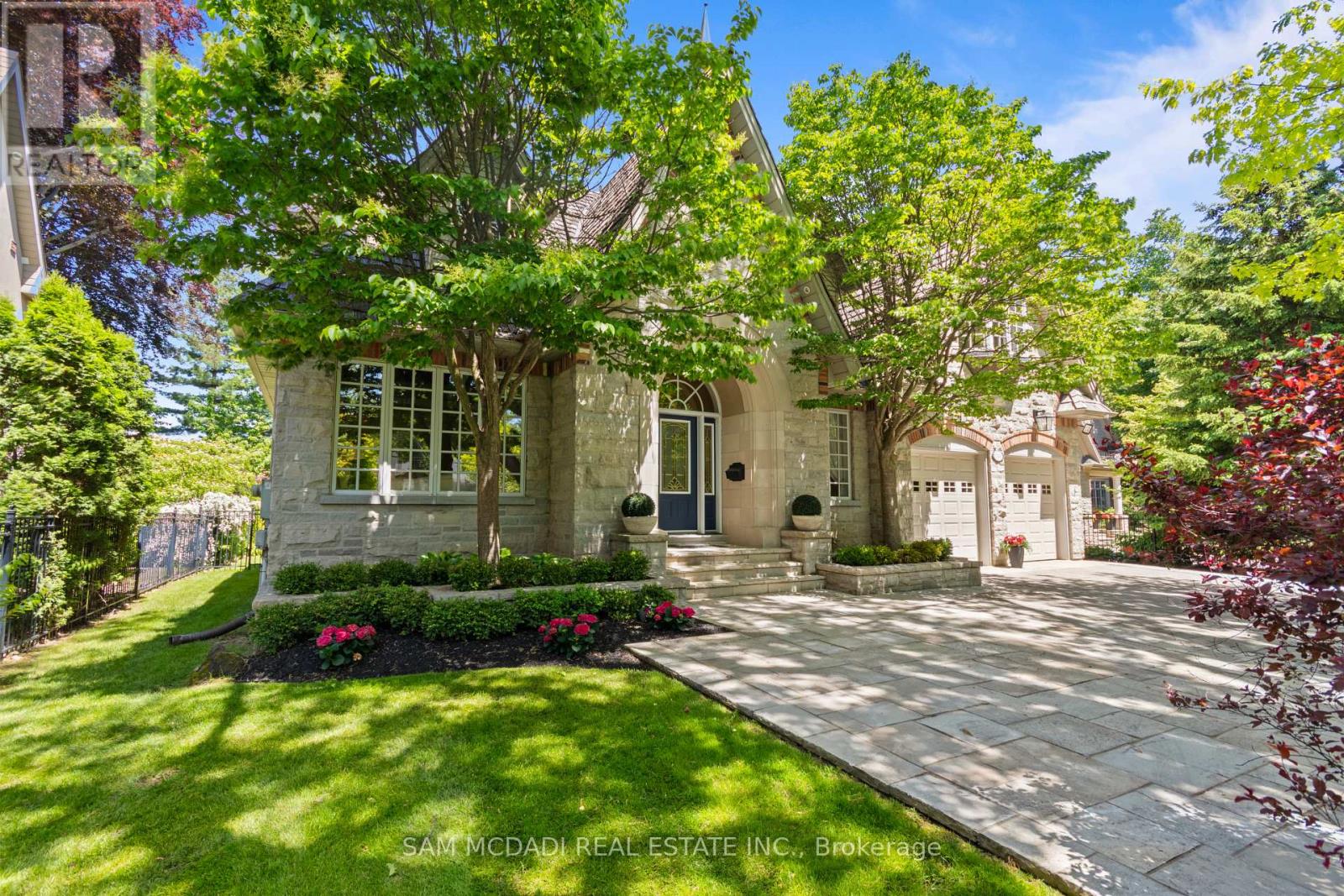 1301 Mississauga Road, Mississauga, Ontario  L5H 2J1 - Photo 2 - W13827680