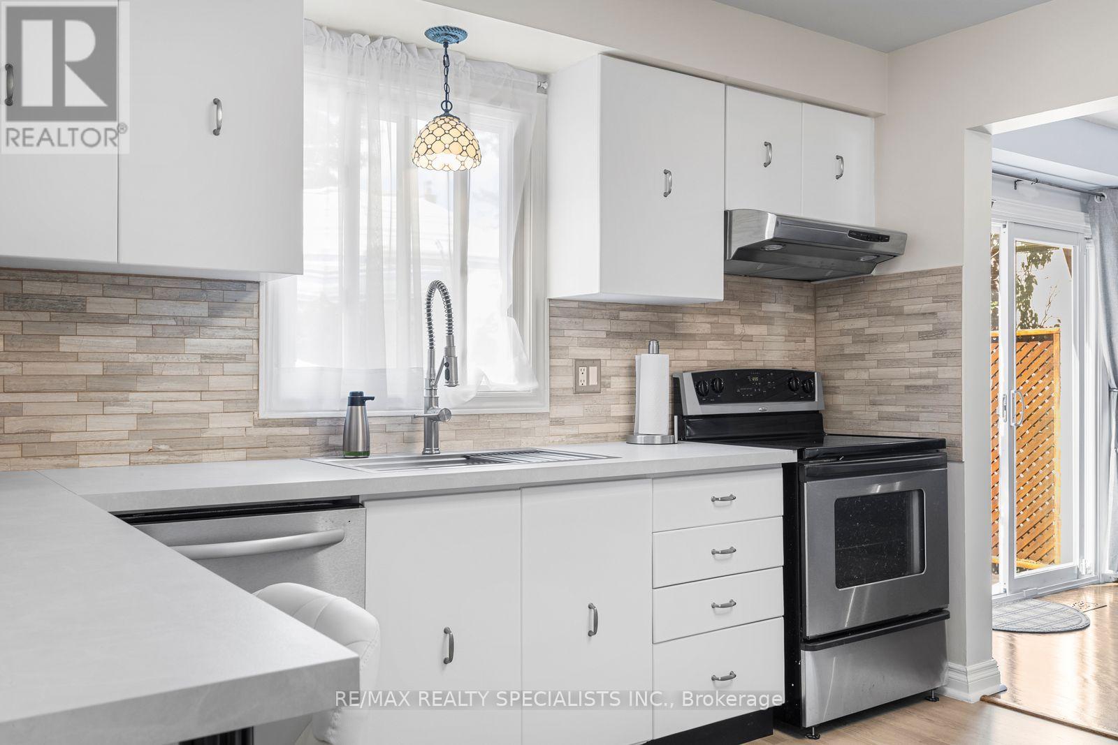 6454 Colebrook Crescent, Mississauga, Ontario  L5N 3E4 - Photo 11 - W13827690