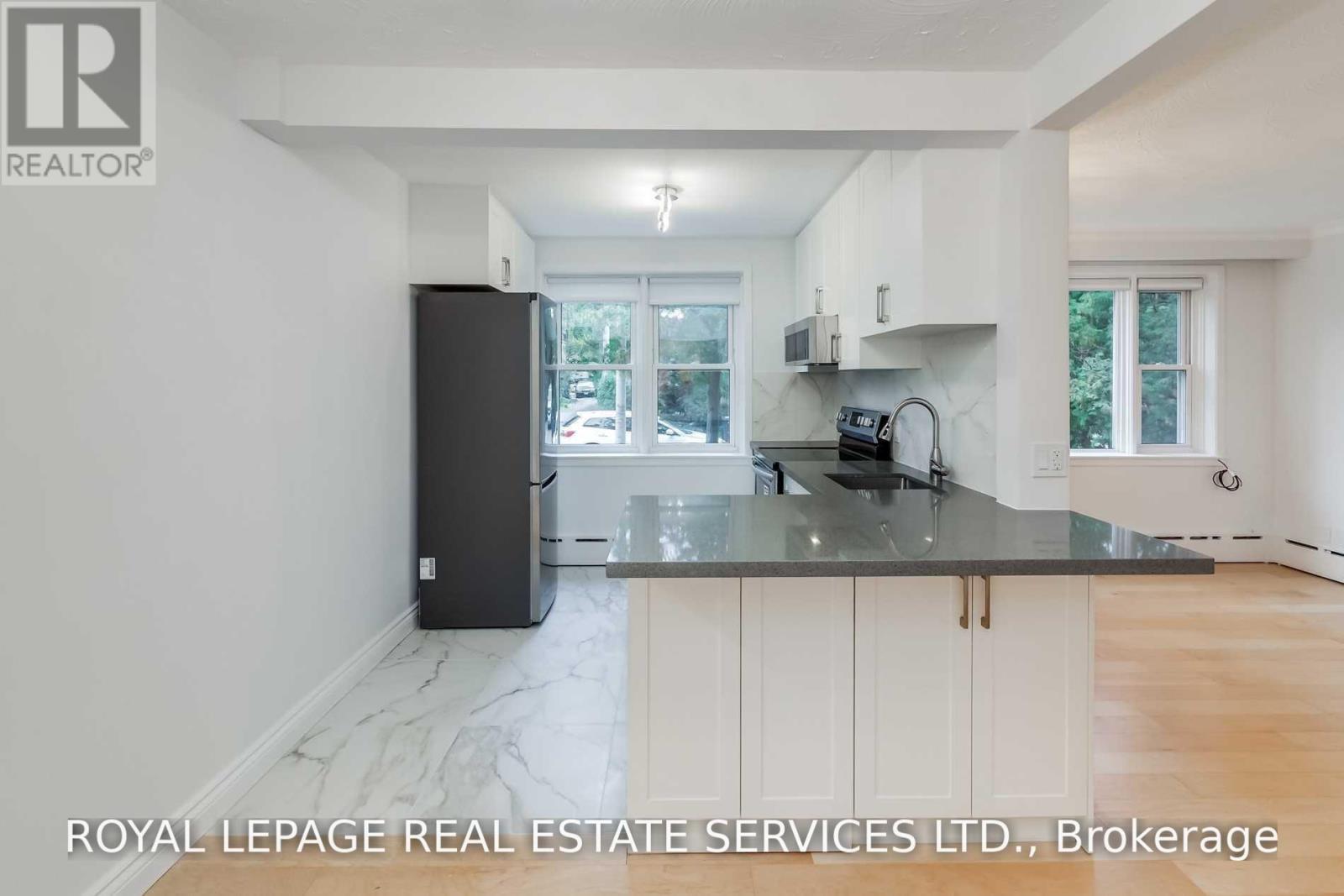 Suite 1 - 48 Indian Road Crescent, Toronto, Ontario  M6P 2G1 - Photo 8 - W13827720