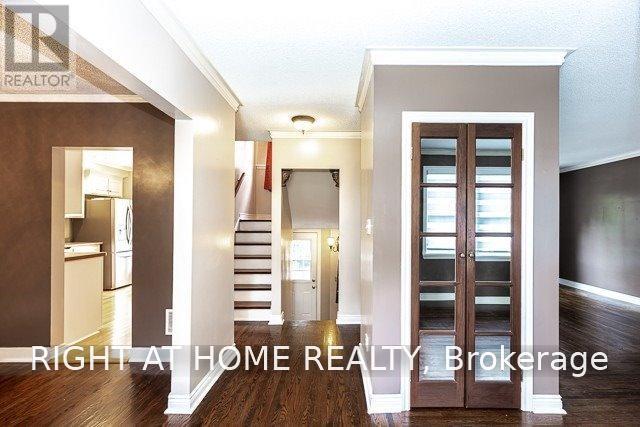 1489 Applewood Road, Mississauga, Ontario  L5E 2M2 - Photo 5 - W13827740
