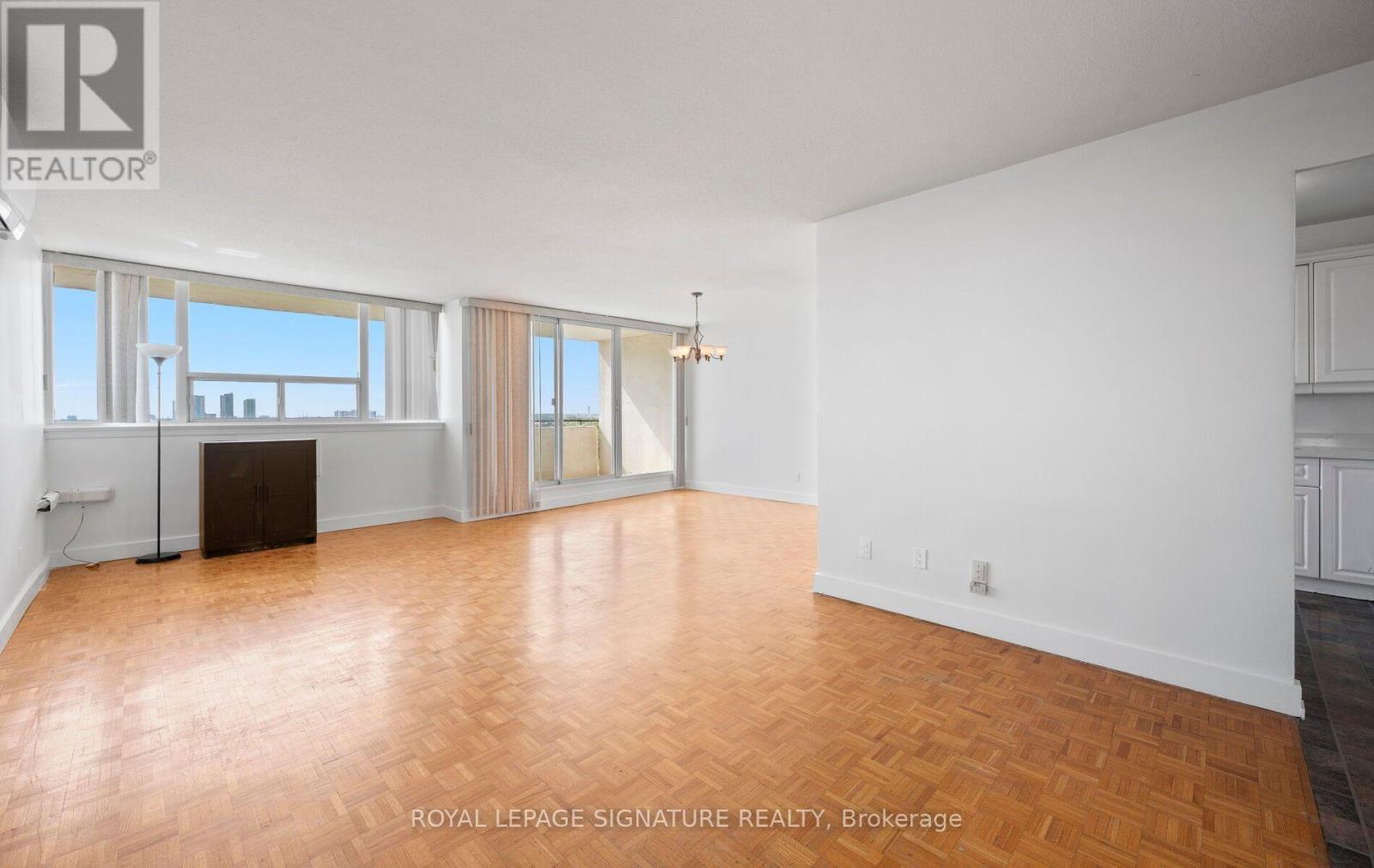 901 - 14 Neilson Drive, Toronto, Ontario  M9C 1V6 - Photo 11 - W13827756