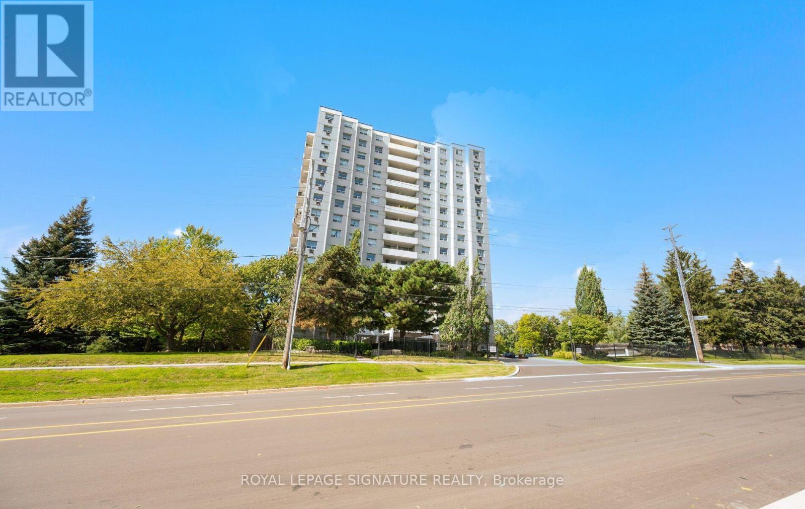 901 - 14 Neilson Drive, Toronto, Ontario  M9C 1V6 - Photo 2 - W13827756