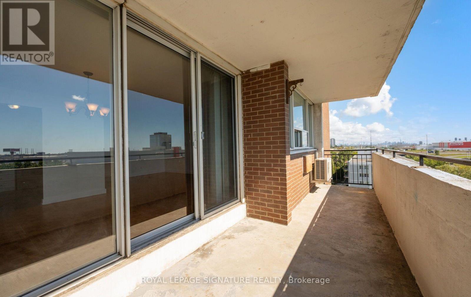 901 - 14 Neilson Drive, Toronto, Ontario  M9C 1V6 - Photo 36 - W13827756