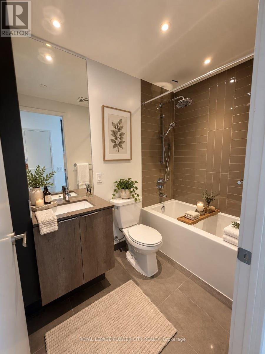 3805 - 448 Burnhamthorpe Road W, Mississauga, Ontario  L5B 0R4 - Photo 5 - W13827804
