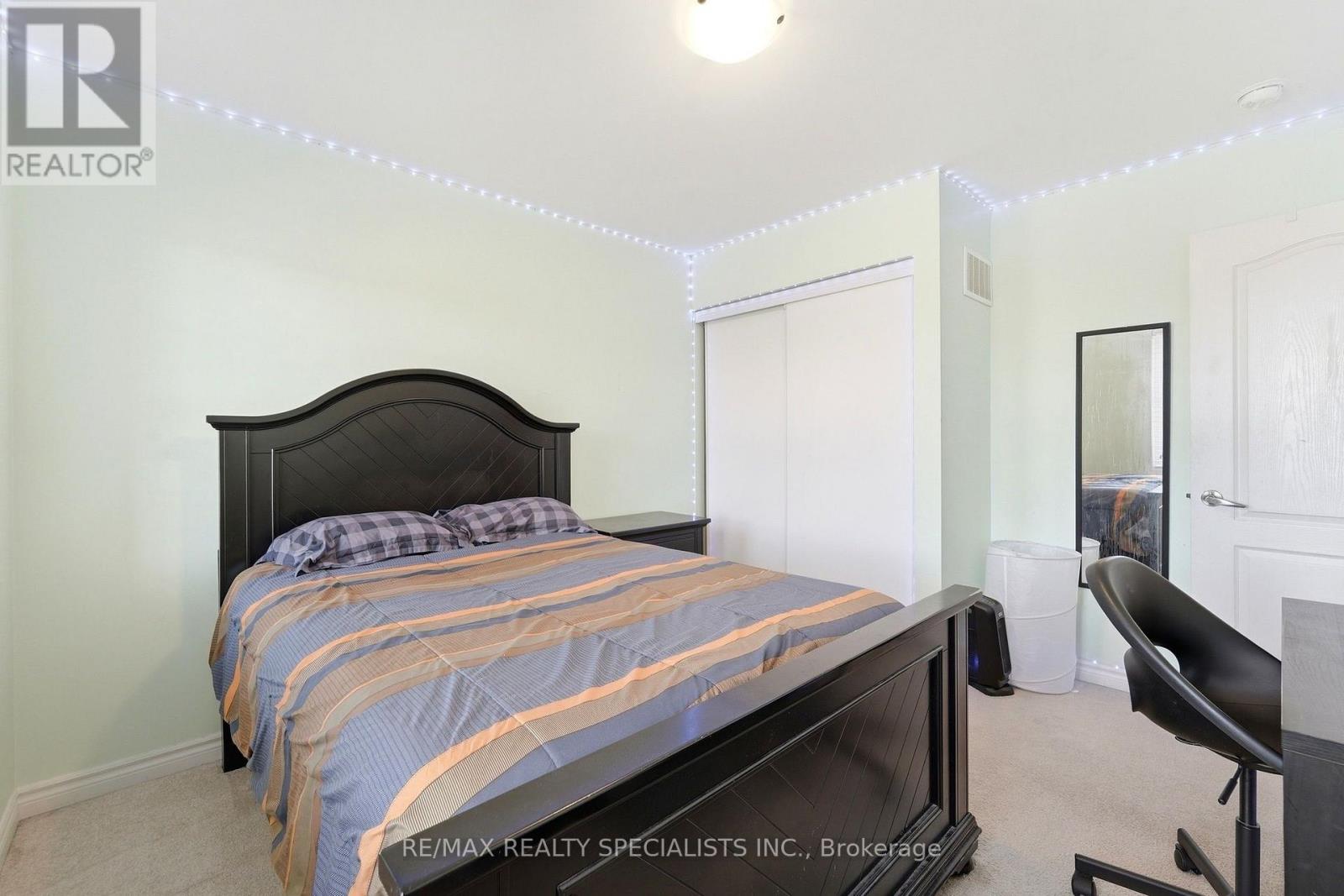7 Leblanc Crescent, Brampton, Ontario  L7A 4G7 - Photo 30 - W13827830