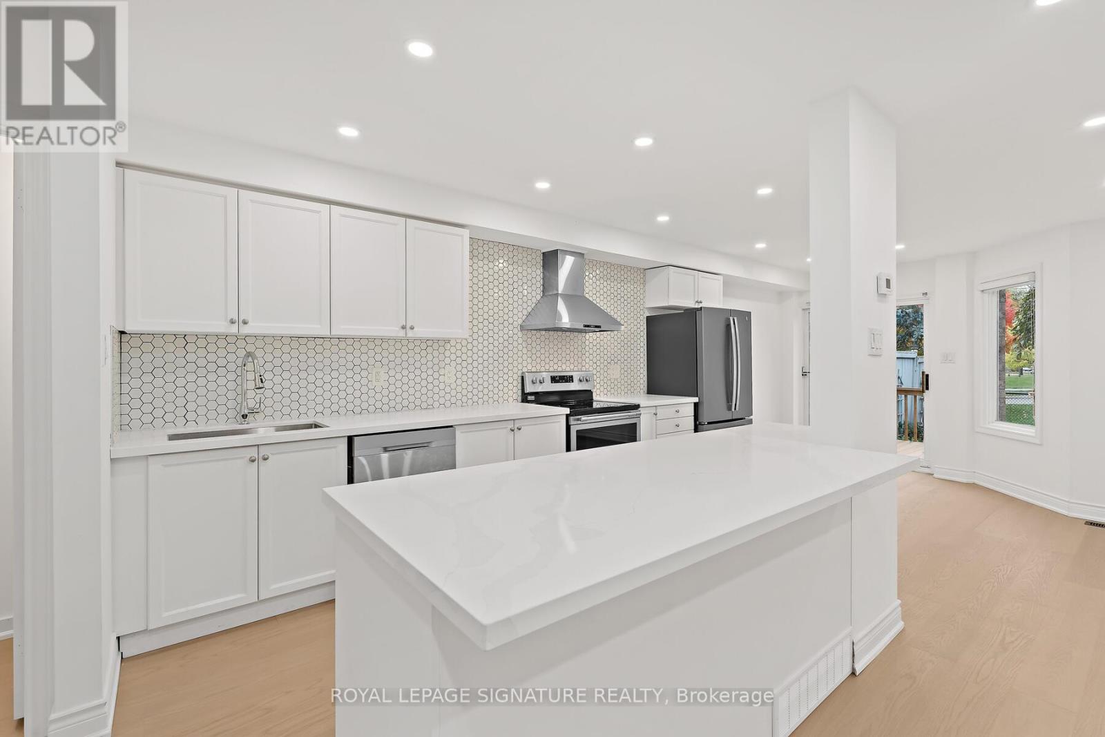 1130 Westview Terrace, Oakville, Ontario  L6M 3M1 - Photo 8 - W13827838