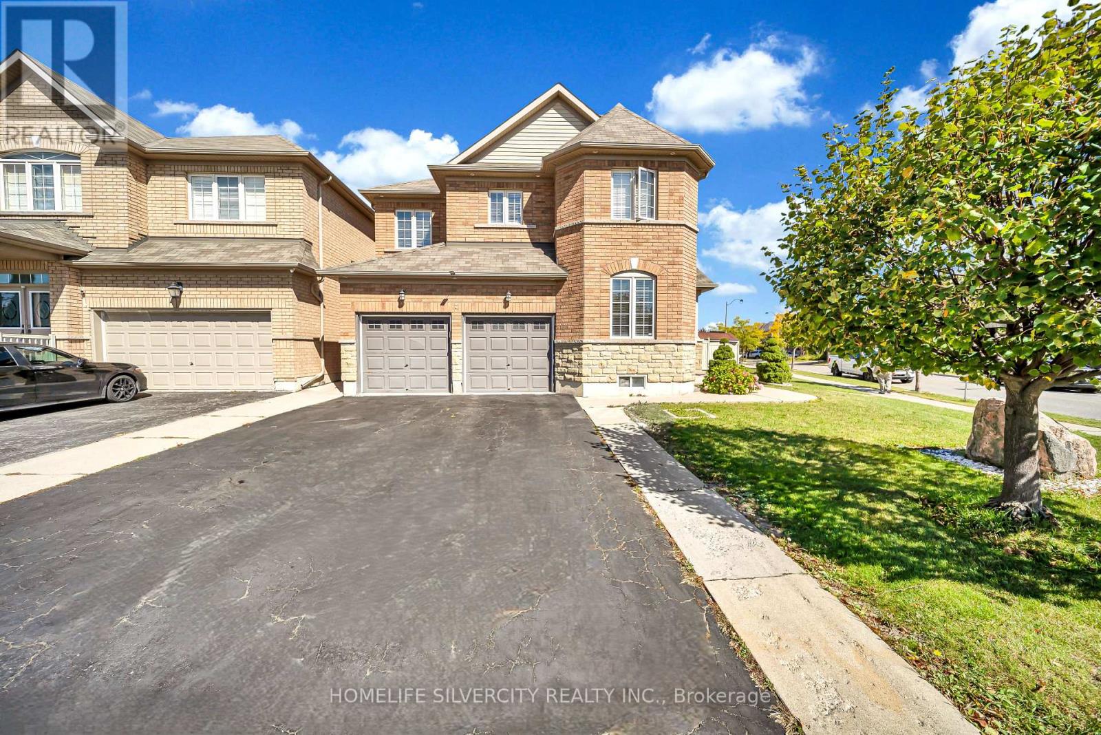 2 Addiscott Street, Brampton, Ontario  L6R 0W1 - Photo 1 - W13827844