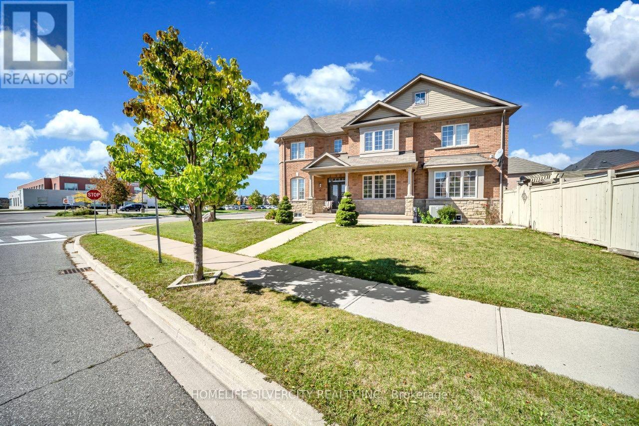 2 Addiscott Street, Brampton, Ontario  L6R 0W1 - Photo 4 - W13827844