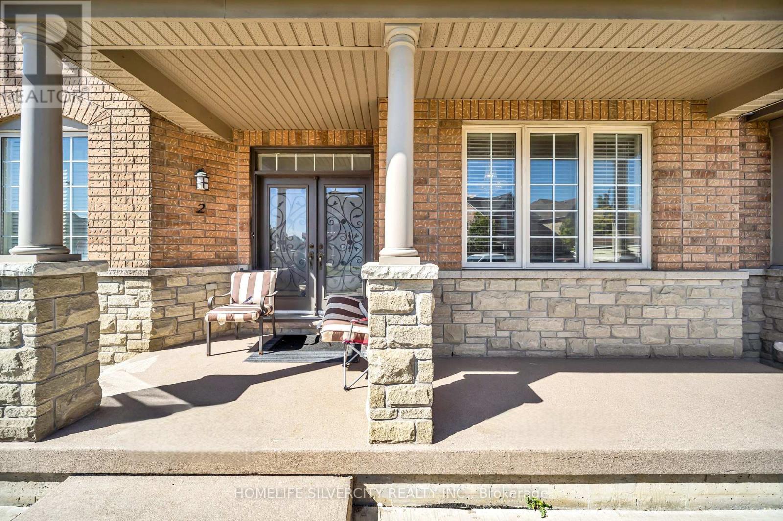 2 Addiscott Street, Brampton, Ontario  L6R 0W1 - Photo 5 - W13827844