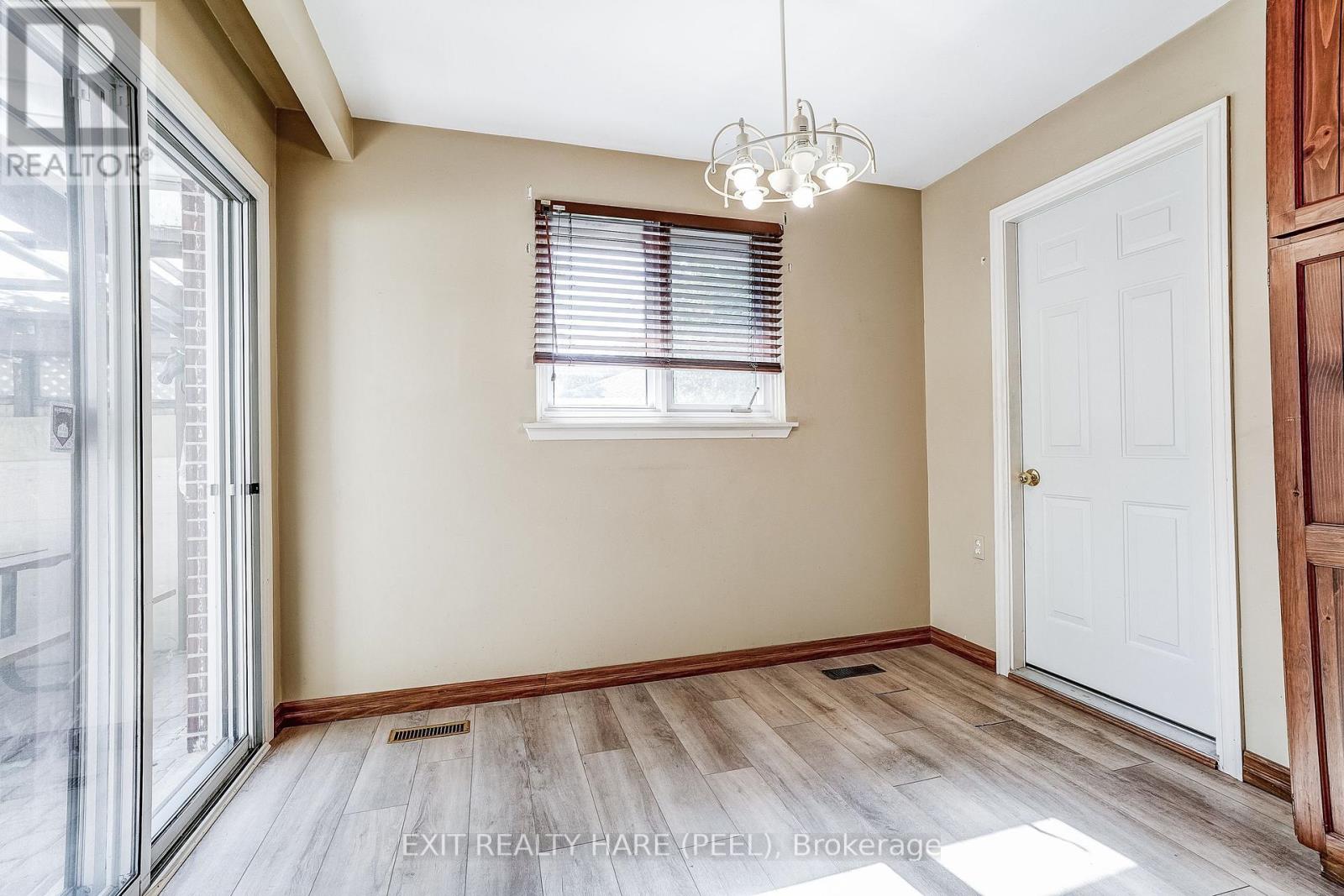76 Birchview Crescent, Caledon, Ontario  L7E 3X1 - Photo 17 - W13827864