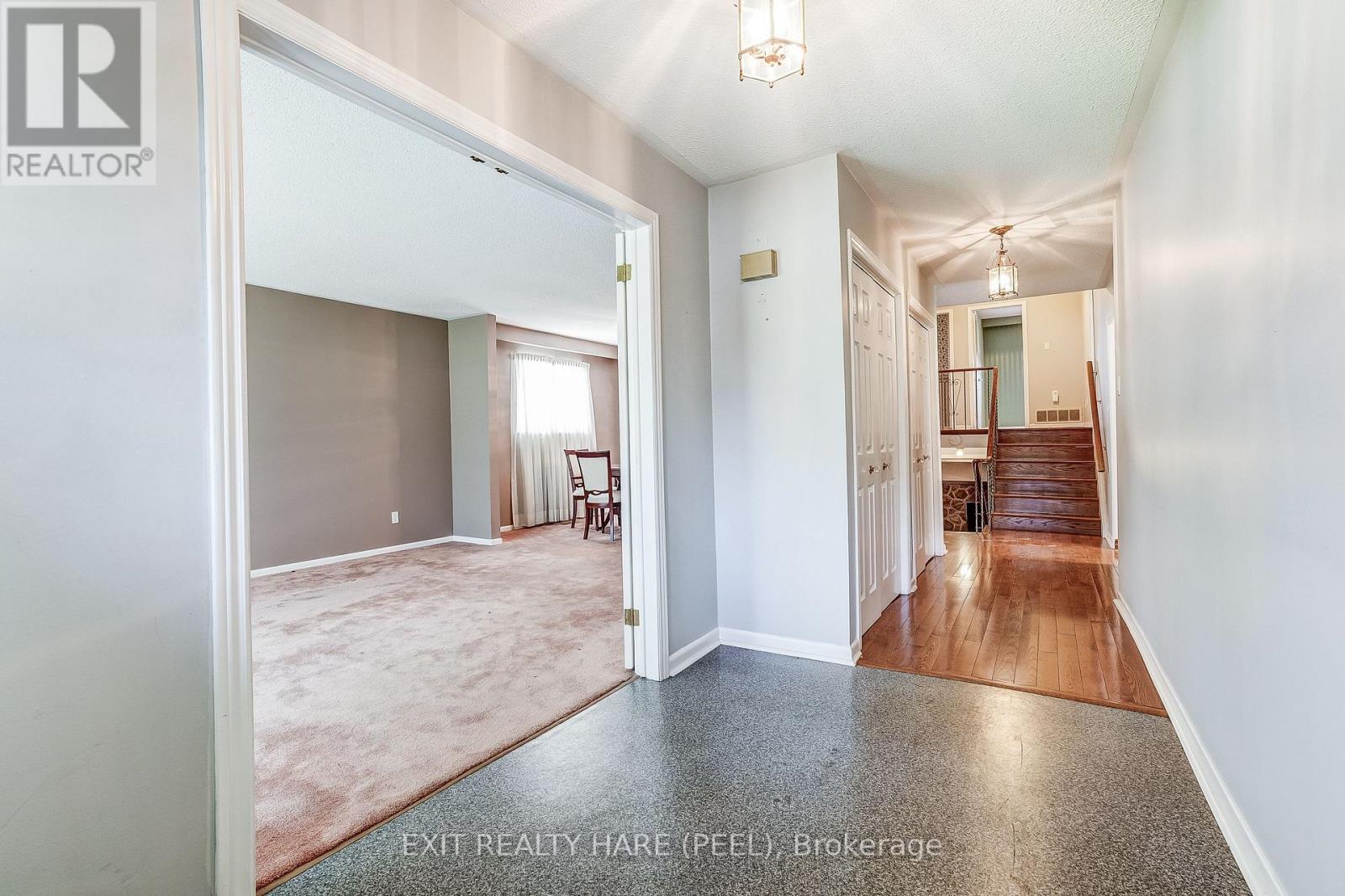 76 Birchview Crescent, Caledon, Ontario  L7E 3X1 - Photo 7 - W13827864
