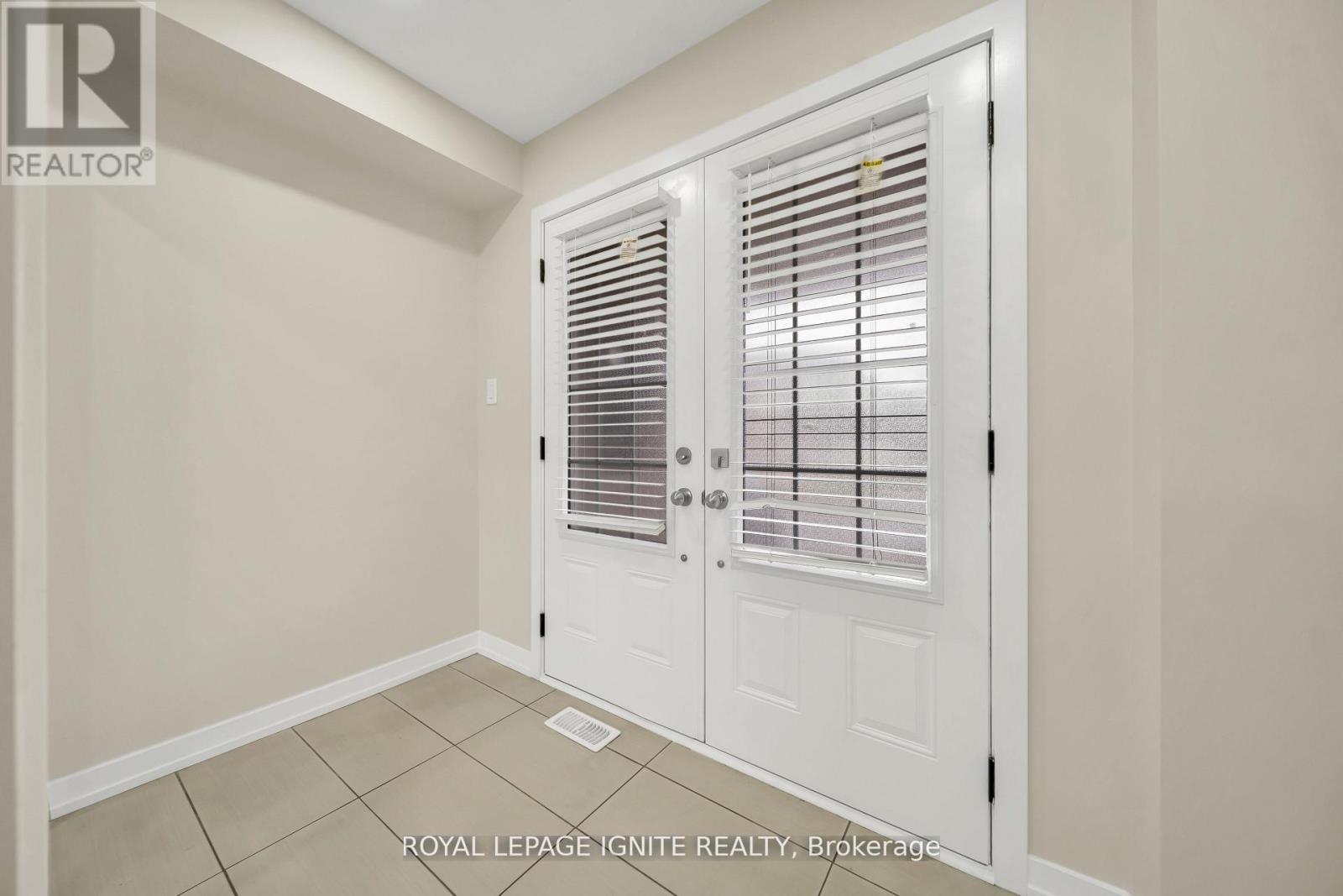 14 Hoover Road, Brampton, Ontario  L7A 4L2 - Photo 7 - W13827874