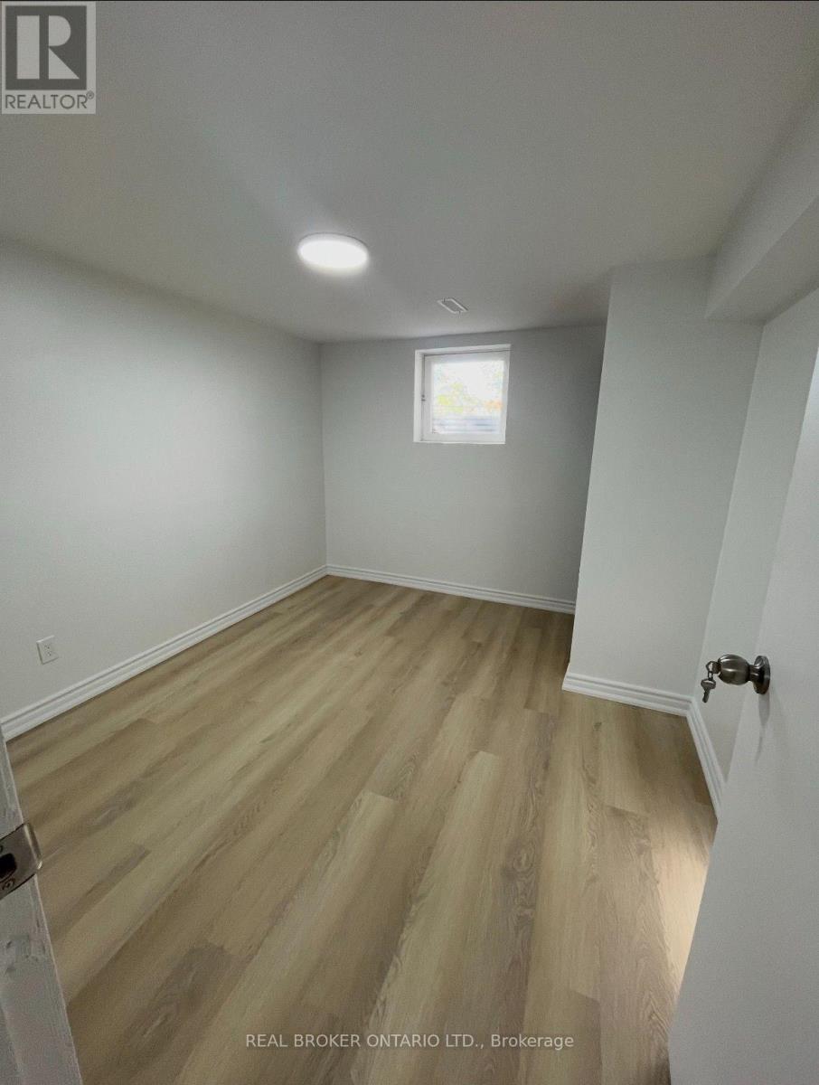 54 Tiffany Crescent, Markham, Ontario  L3R 3V1 - Photo 7 - N13552762