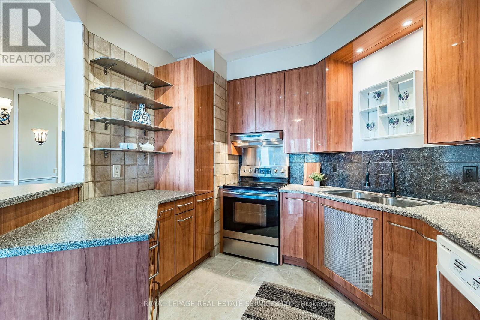 Ph7 - 1 Belvedere Court, Brampton, Ontario  L6V 4M6 - Photo 18 - W13798952