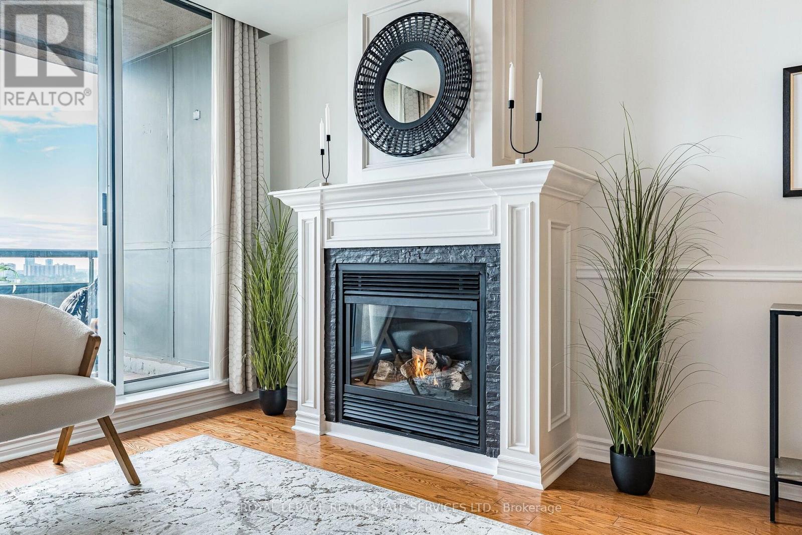 Ph7 - 1 Belvedere Court, Brampton, Ontario  L6V 4M6 - Photo 2 - W13798952