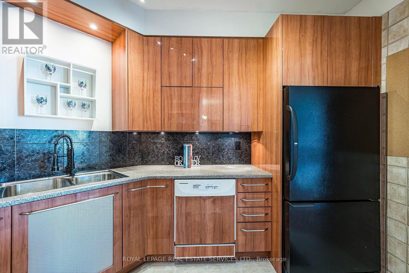 Ph7 - 1 Belvedere Court, Brampton, Ontario  L6V 4M6 - Photo 19 - W13798952