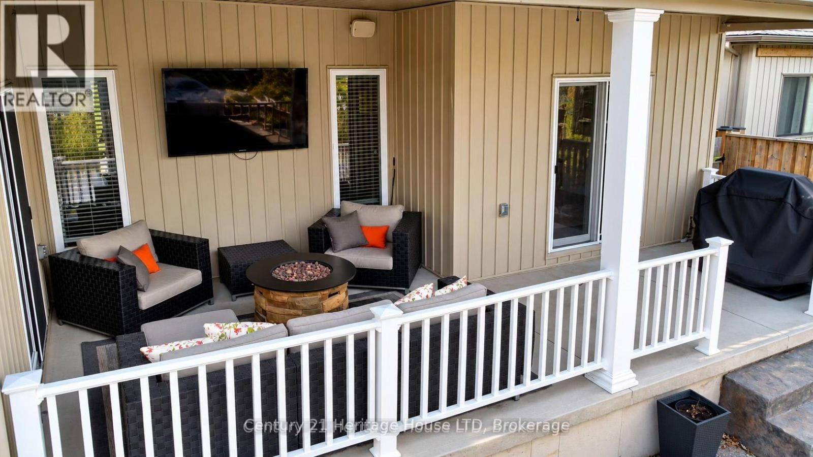 3984 Village Creek Drive, Fort Erie, Ontario  L0S 1S0 - Photo 4 - X13739188