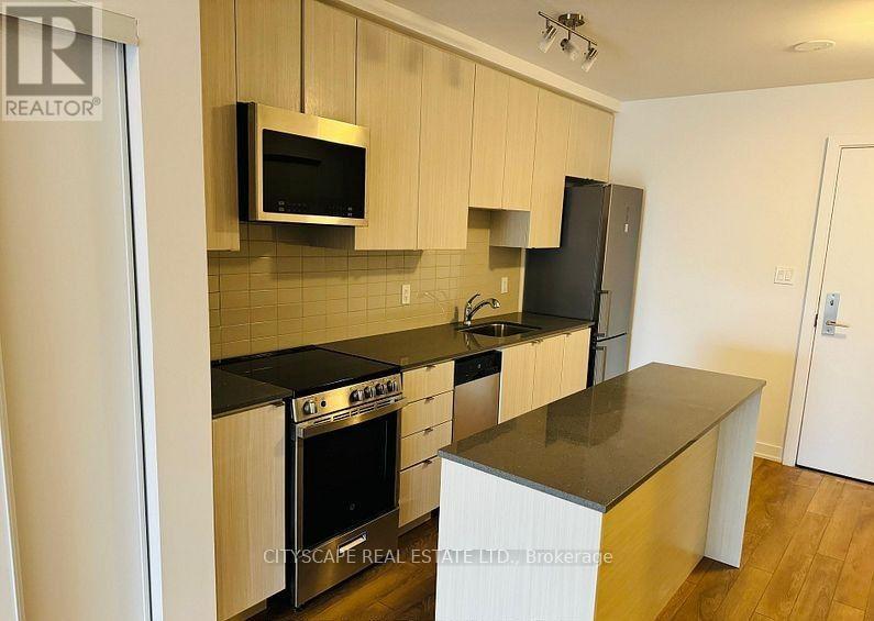 702 - 2433 Dufferin Street, Toronto, Ontario  M6E 3T3 - Photo 6 - W13823880