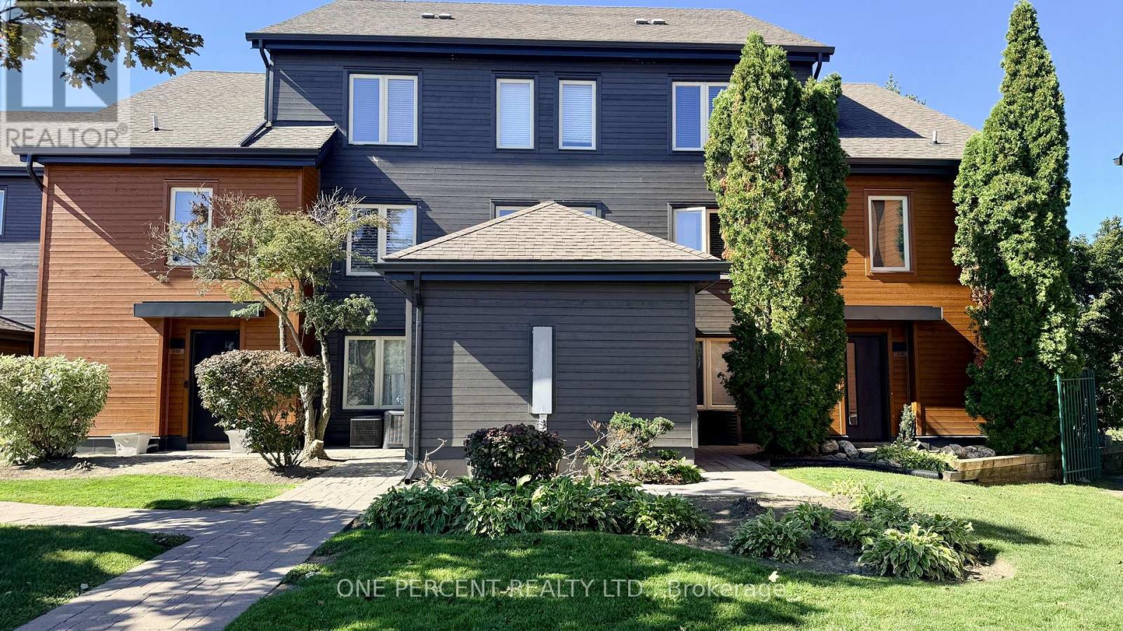 210 - 110 FAIRWAY CRESCENT, Blue Mountains, Ontario