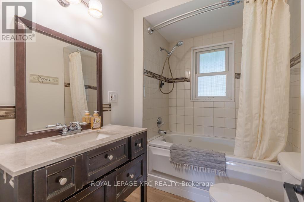 2414 Port Robinson Road, Thorold, Ontario  L3B 5N5 - Photo 16 - X13827856