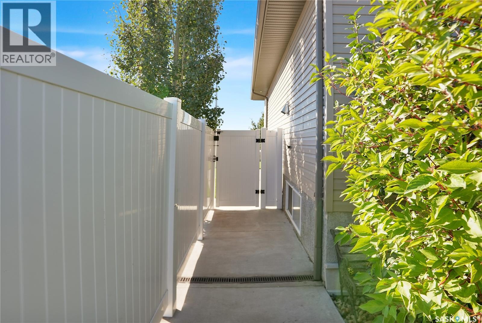 2 Broda Terrace, Moose Jaw, Saskatchewan  S6J 0E1 - Photo 61 - SK049369
