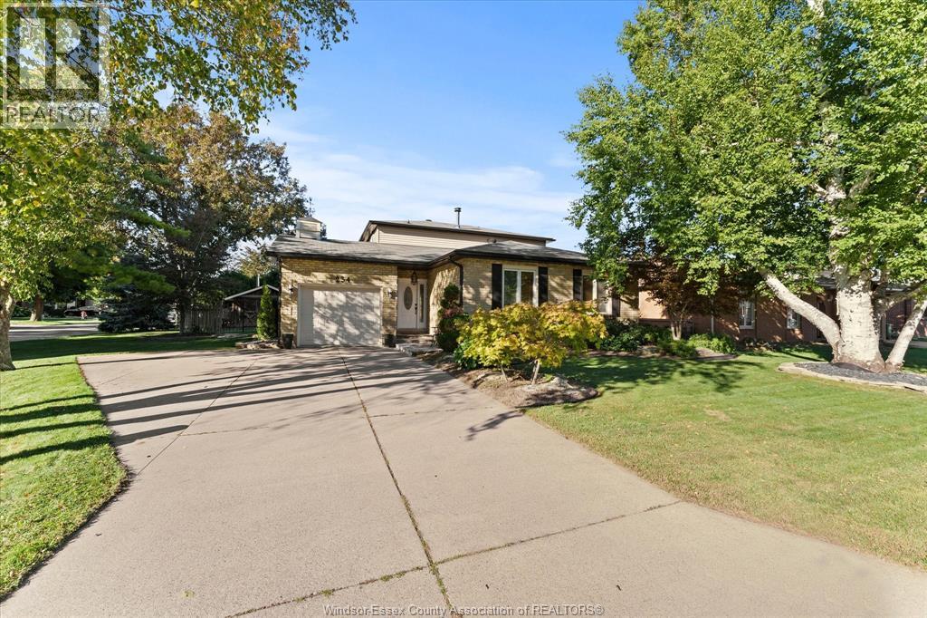 234 Applewood Road, Kingsville, Ontario  N9Y 3P3 - Photo 3 - 26023568