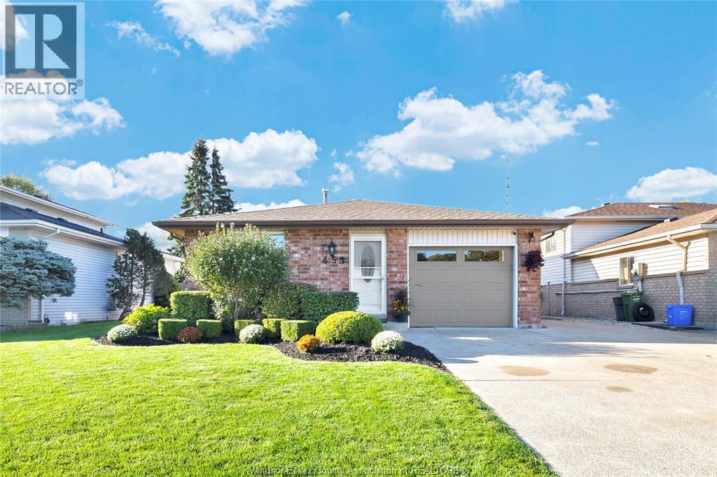 458 DESJARDINS, Belle River, Ontario