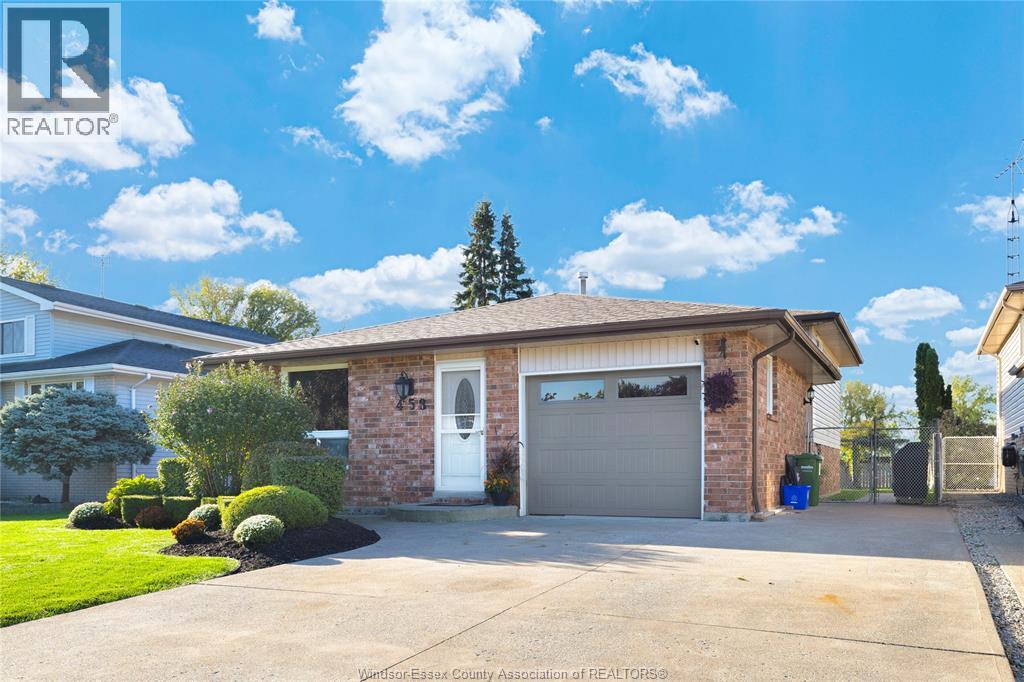 458 Desjardins, Belle River, Ontario  N0R 1A0 - Photo 4 - 26023597