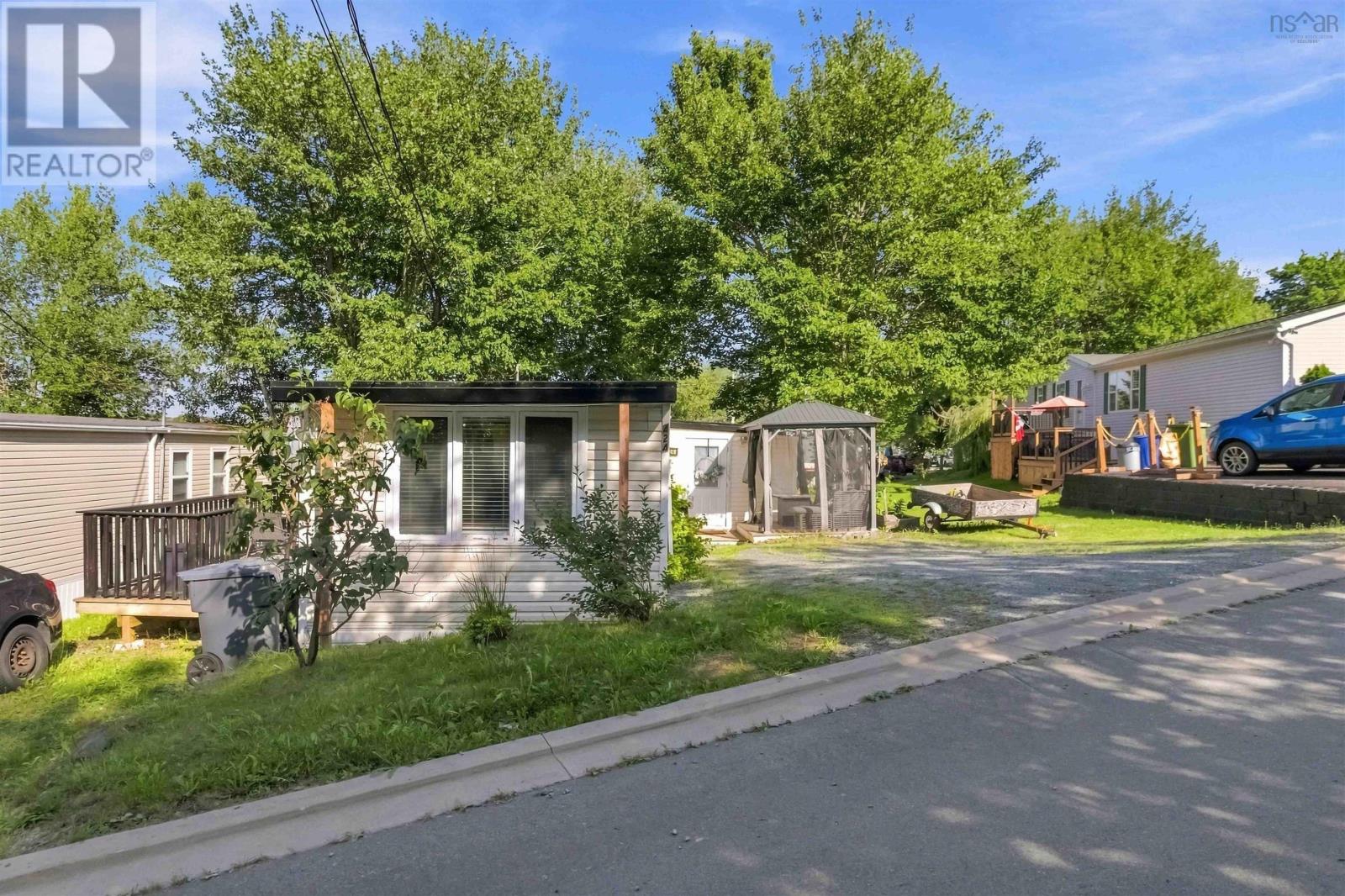424 Glen Rise Drive, Beaver Bank, Nova Scotia  B4E 1M3 - Photo 1 - 202624334