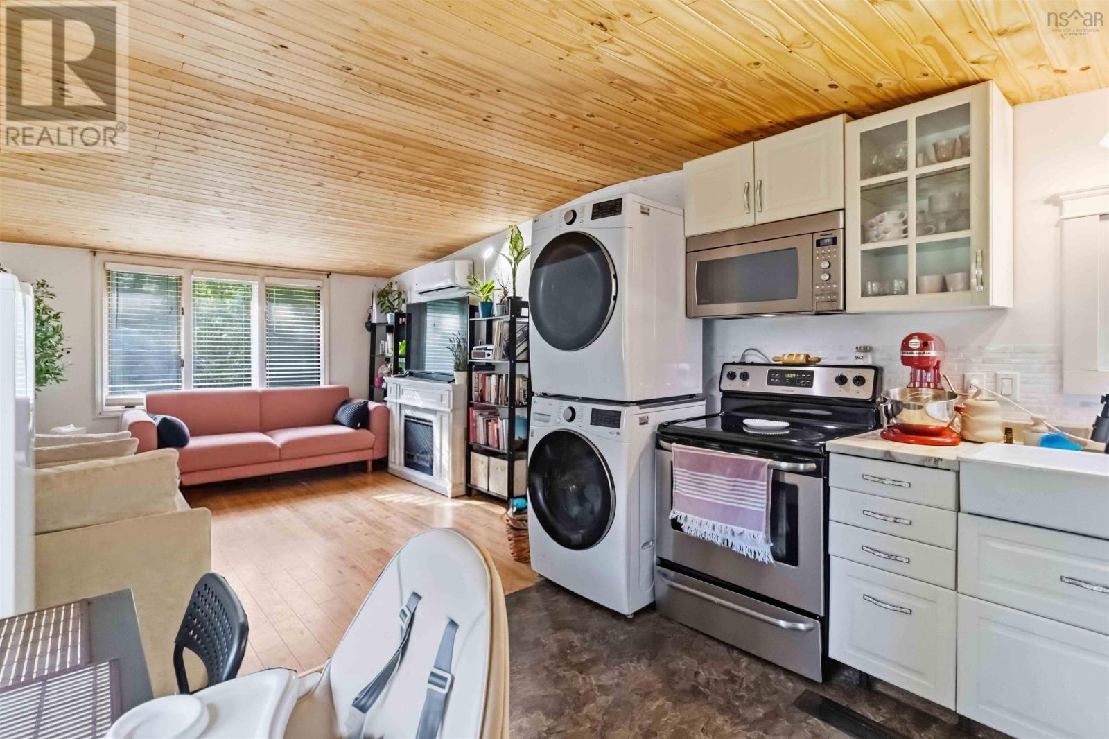 424 Glen Rise Drive, Beaver Bank, Nova Scotia  B4E 1M3 - Photo 14 - 202624334