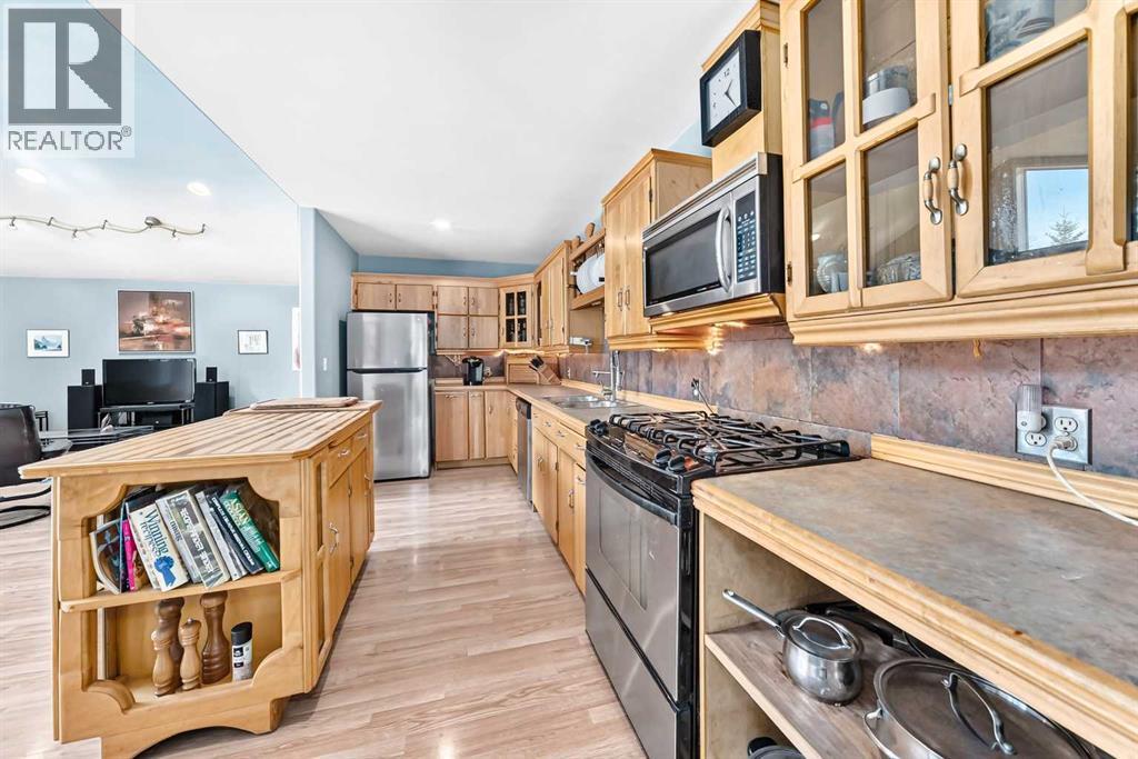 5160 & 5156 52nd Street, Caroline, Alberta  T0M 0M0 - Photo 10 - A2347436