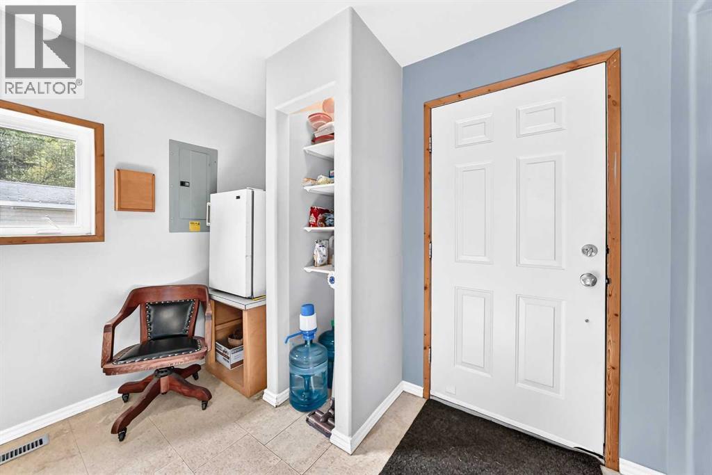5160 & 5156 52nd Street, Caroline, Alberta  T0M 0M0 - Photo 30 - A2347436
