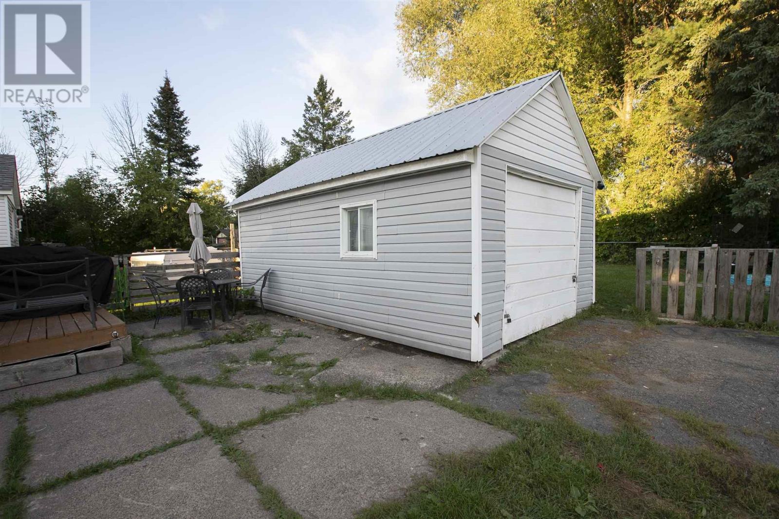 666 Shafer Ave, Sault Ste. Marie, Ontario  P6C 3S1 - Photo 10 - SM262677