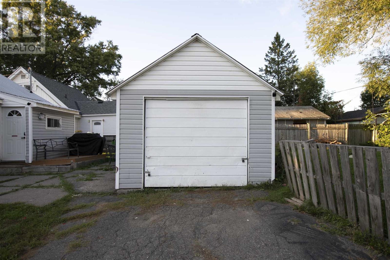 666 Shafer Ave, Sault Ste. Marie, Ontario  P6C 3S1 - Photo 11 - SM262677