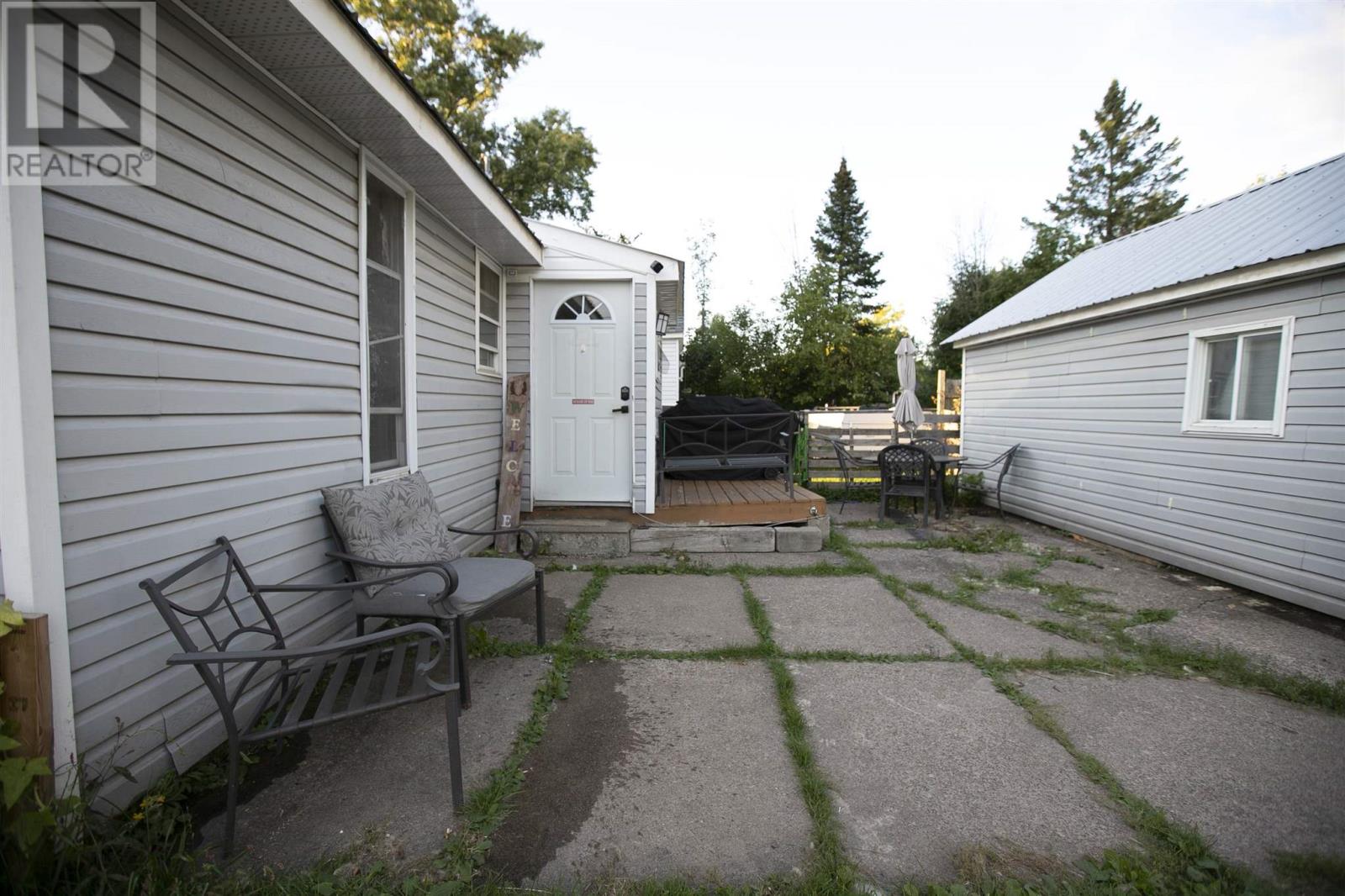 666 Shafer Ave, Sault Ste. Marie, Ontario  P6C 3S1 - Photo 5 - SM262677