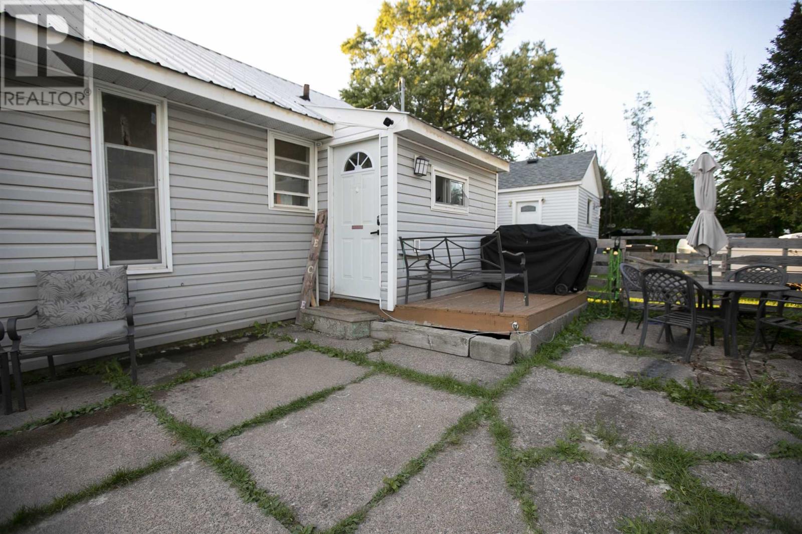 666 Shafer Ave, Sault Ste. Marie, Ontario  P6C 3S1 - Photo 6 - SM262677