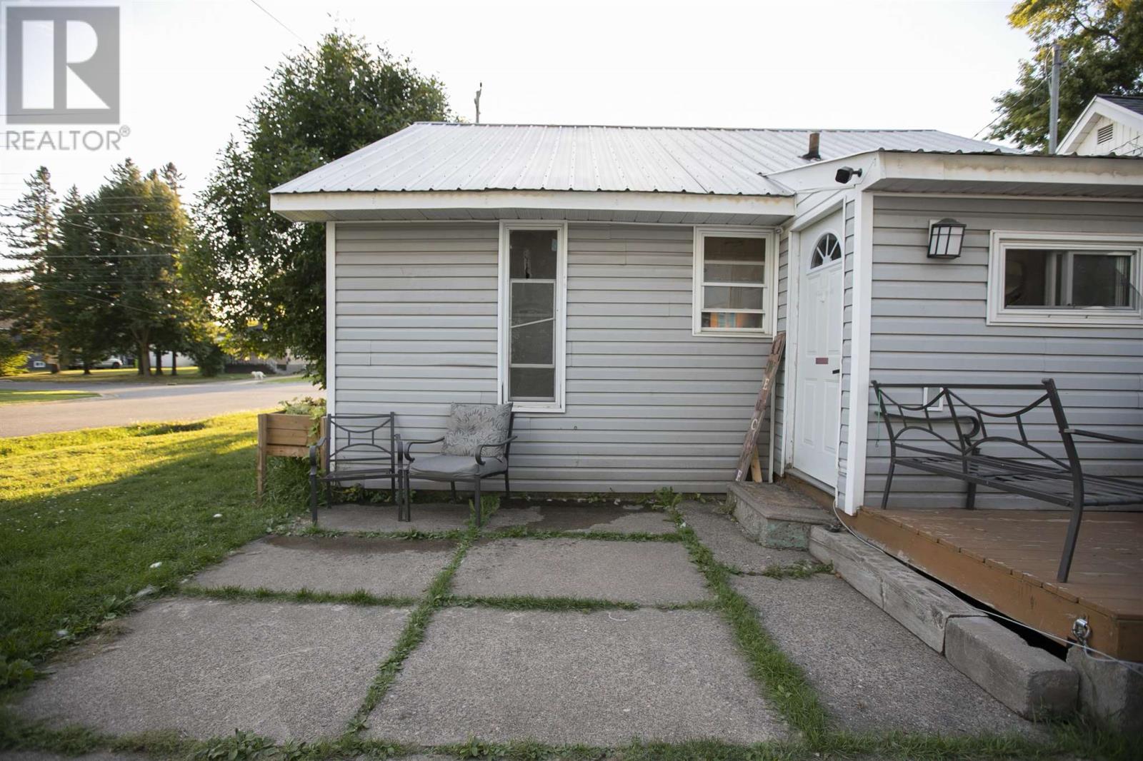 666 Shafer Ave, Sault Ste. Marie, Ontario  P6C 3S1 - Photo 7 - SM262677